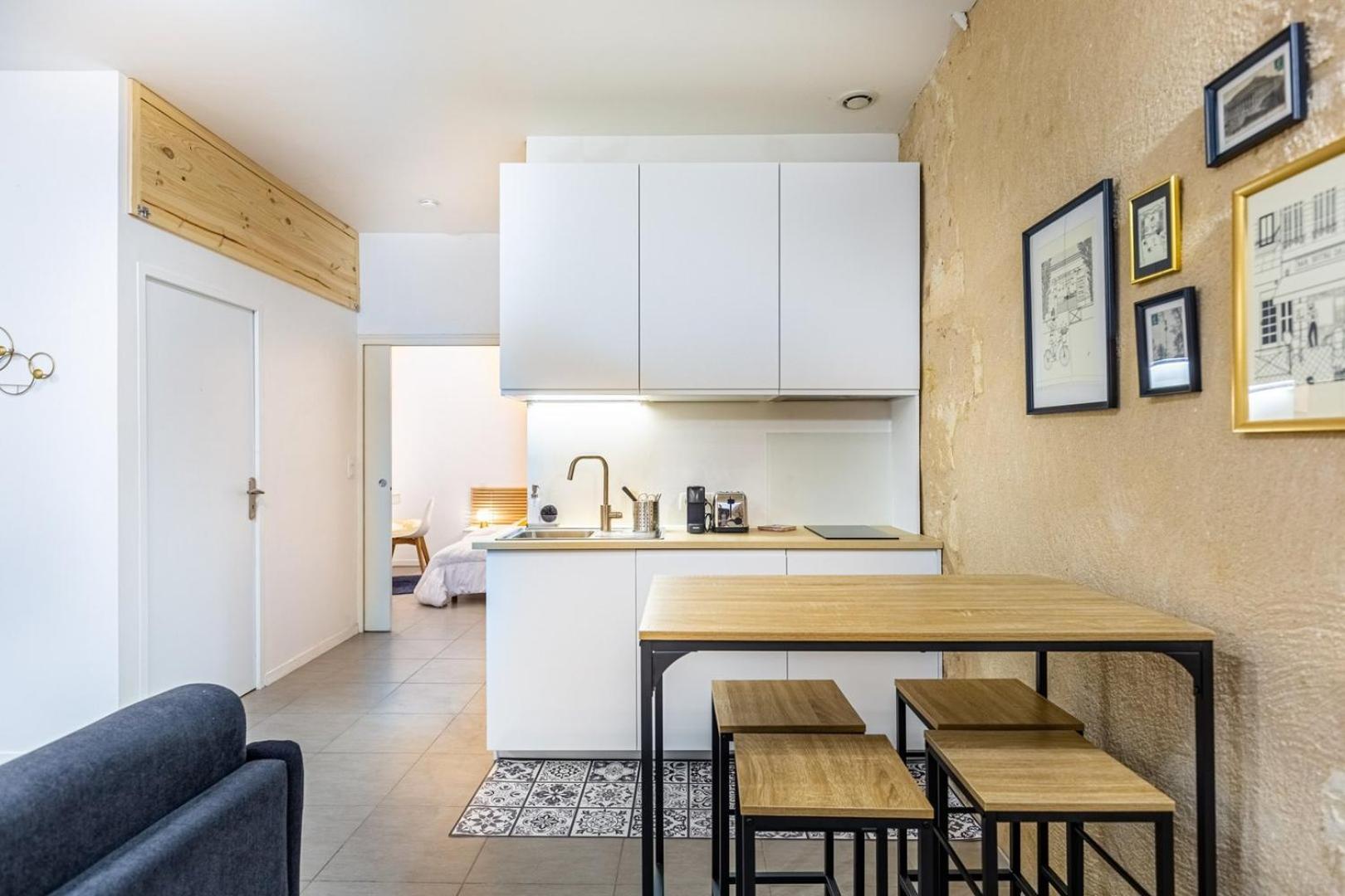 Guestready - Cozy Apt In Frederic & Isabelle Place Бордо Экстерьер фото